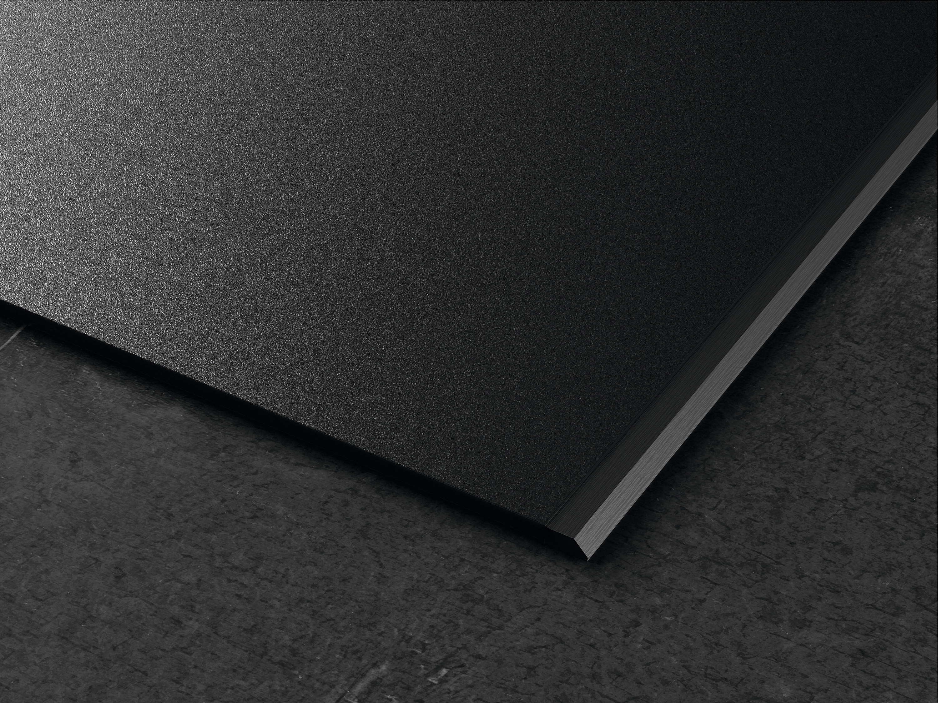 AEG Kochfeld in SaphirMatt in einem eleganten Design. 